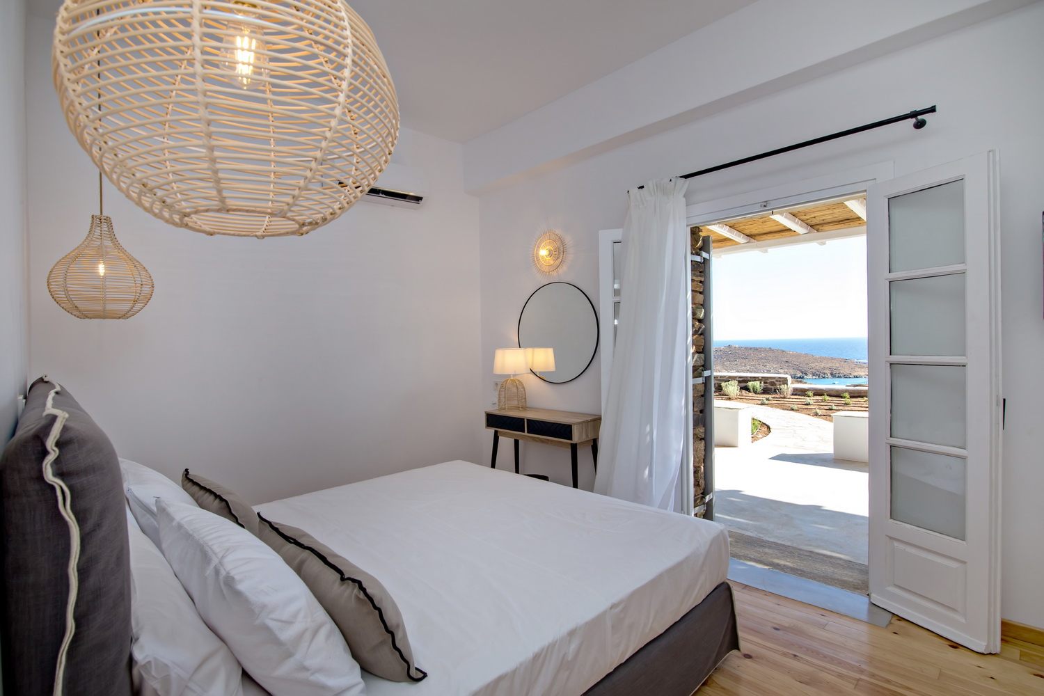 Villa Astra — master bedroom