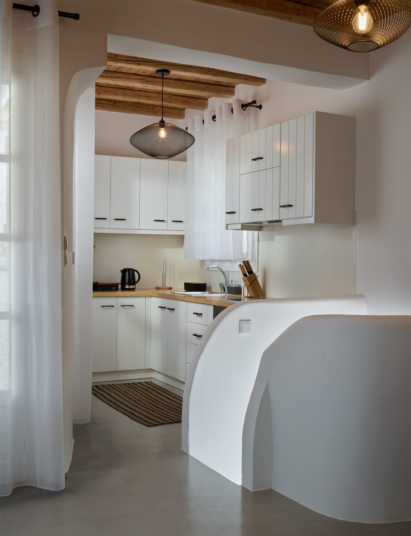 Villa Roxana — full kitchen